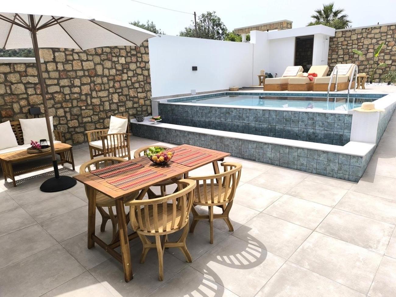 Valantina'S & Mannouel Lardos Luxury Villas 외부 사진