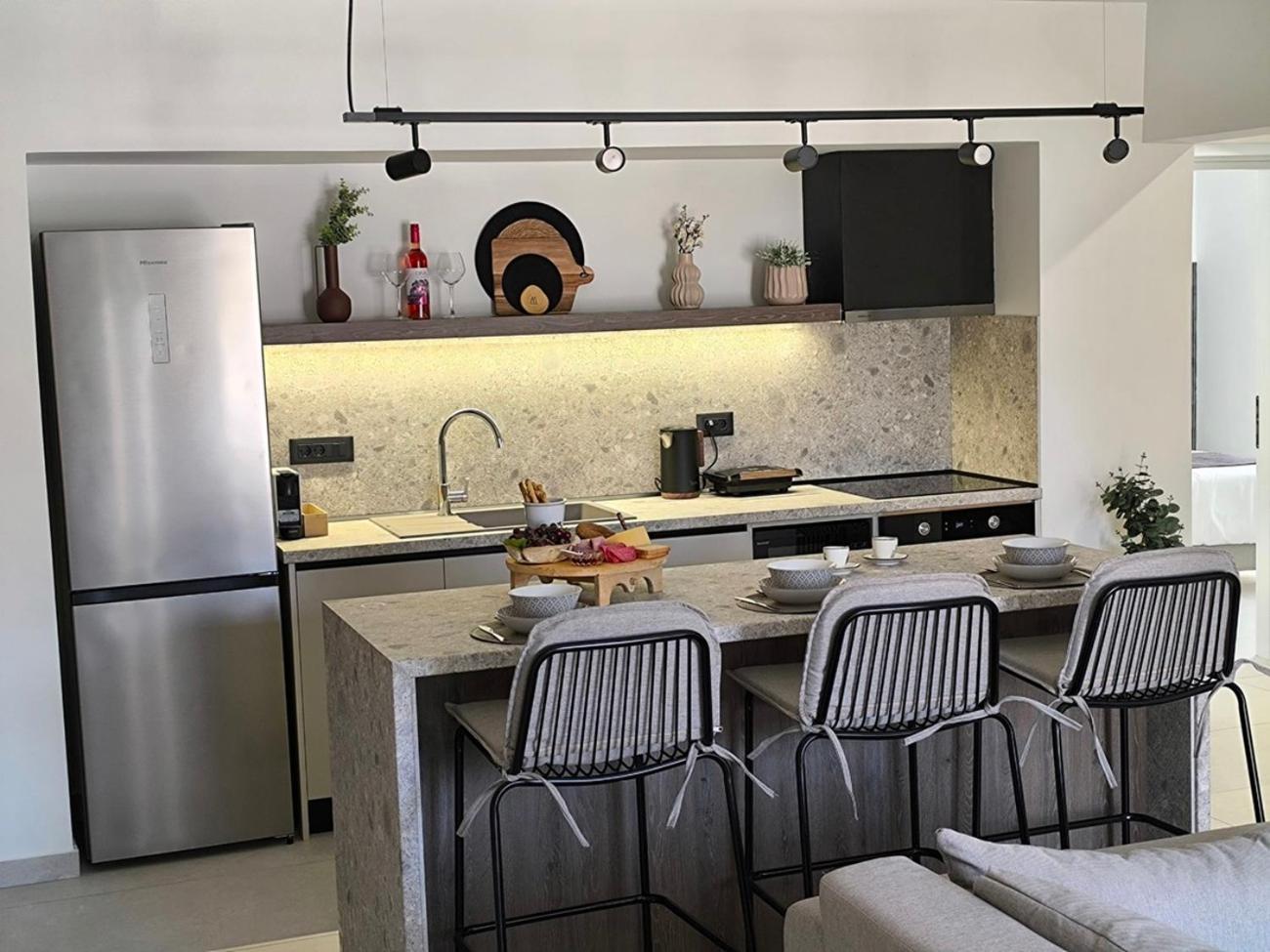 Valantina'S & Mannouel Lardos Luxury Villas 외부 사진